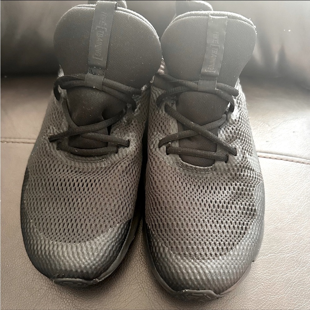 Womens Nike Legend Essential